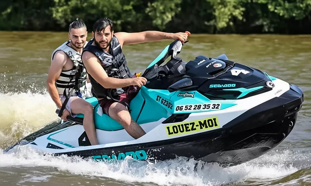 Jet-ski et photos HD en option à Jussy avec Aqua R Fly