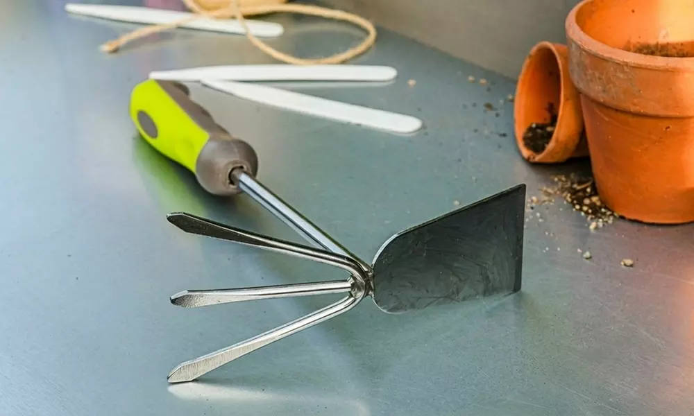 5-Piece Garden Hand Tool Set - Stainless Steel with Soft Grip Handles