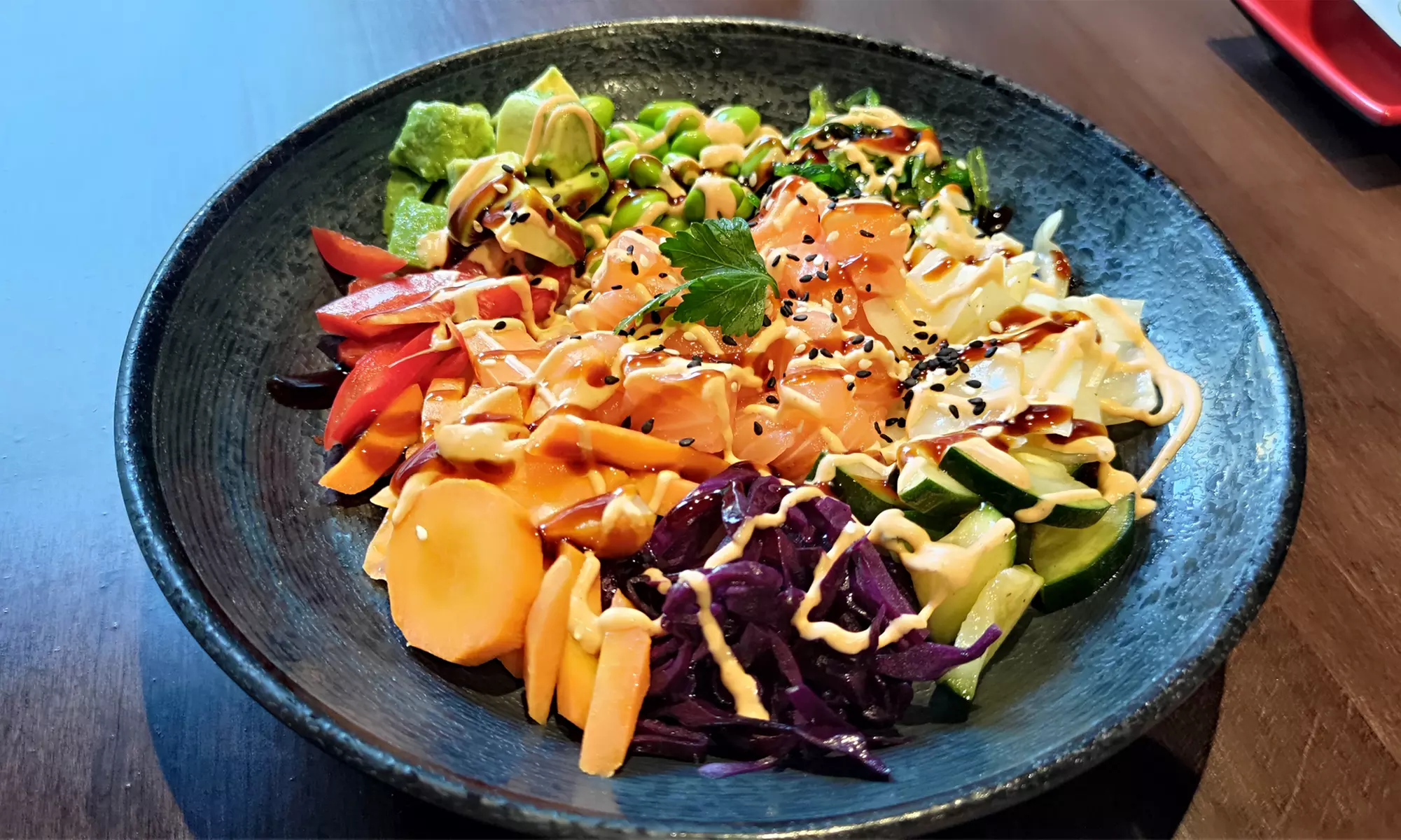 2-Gänge-Menü mit Sushi-Bowl oder Curry als Hauptgang für 2-4 Personen