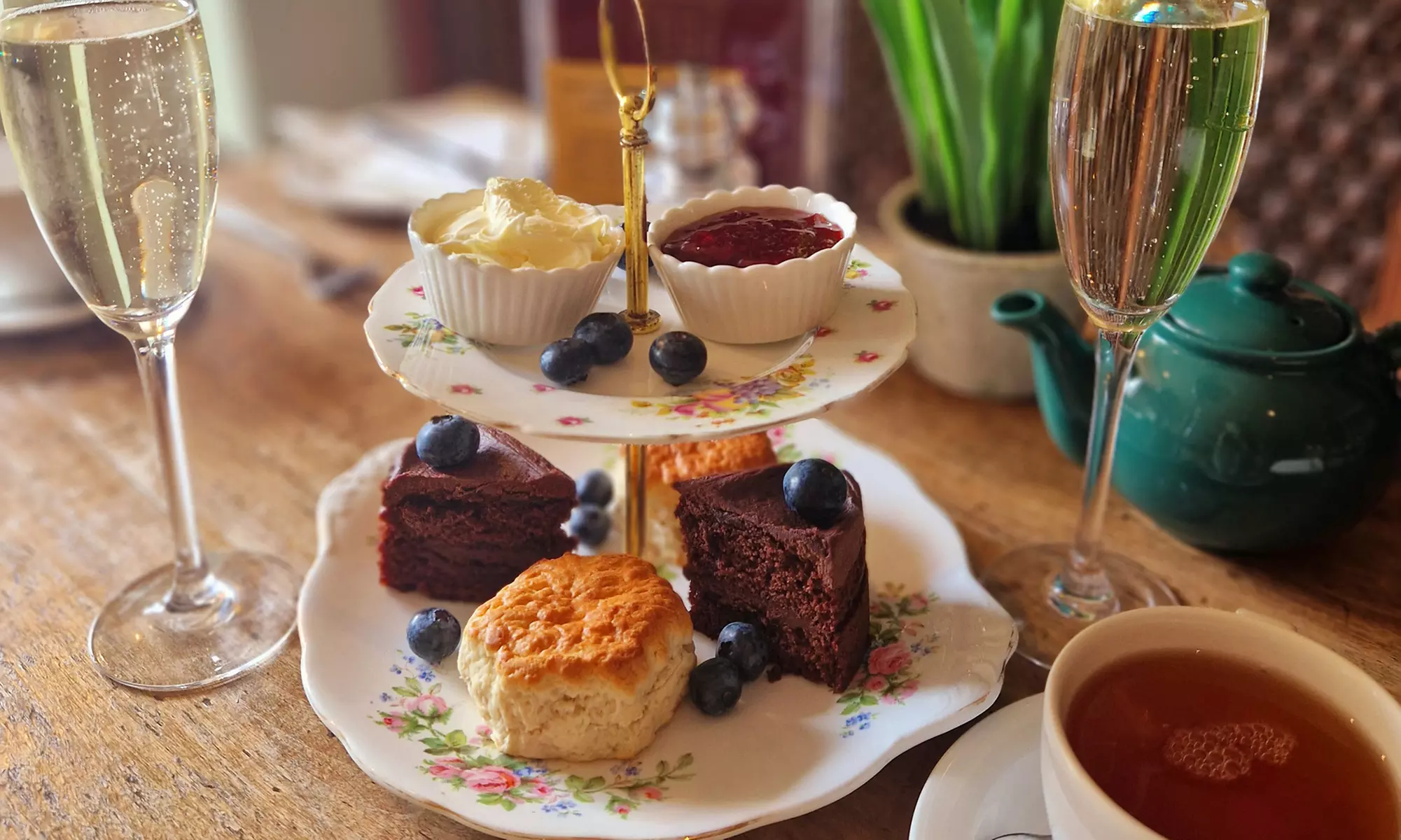 Bath: 4* Standard Double or Twin Room Stay with Breakfast & Cream Tea