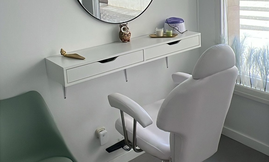 Image 6: Masajes reductores localizados o cuerpo entero con aparatología