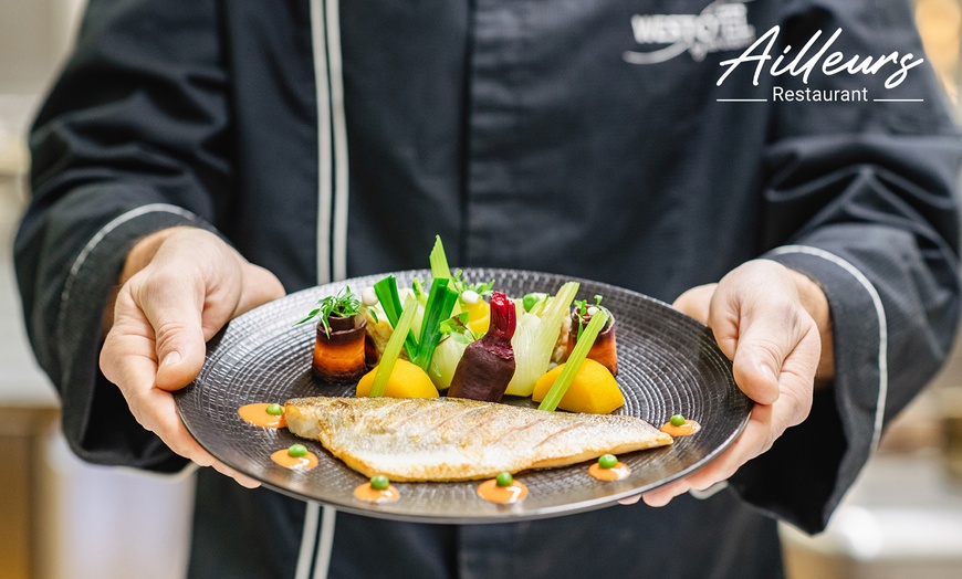Image 1: Saveurs de saison et atmosphère tropicale au Restaurant Ailleurs
