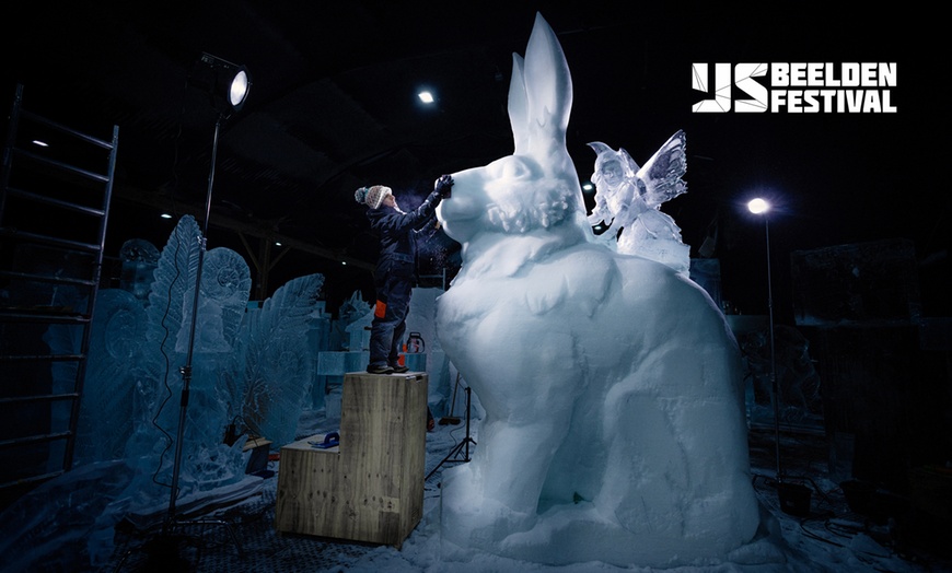 Image 1: Stap in de bevroren magie van het IJsbeeldenfestival 2026