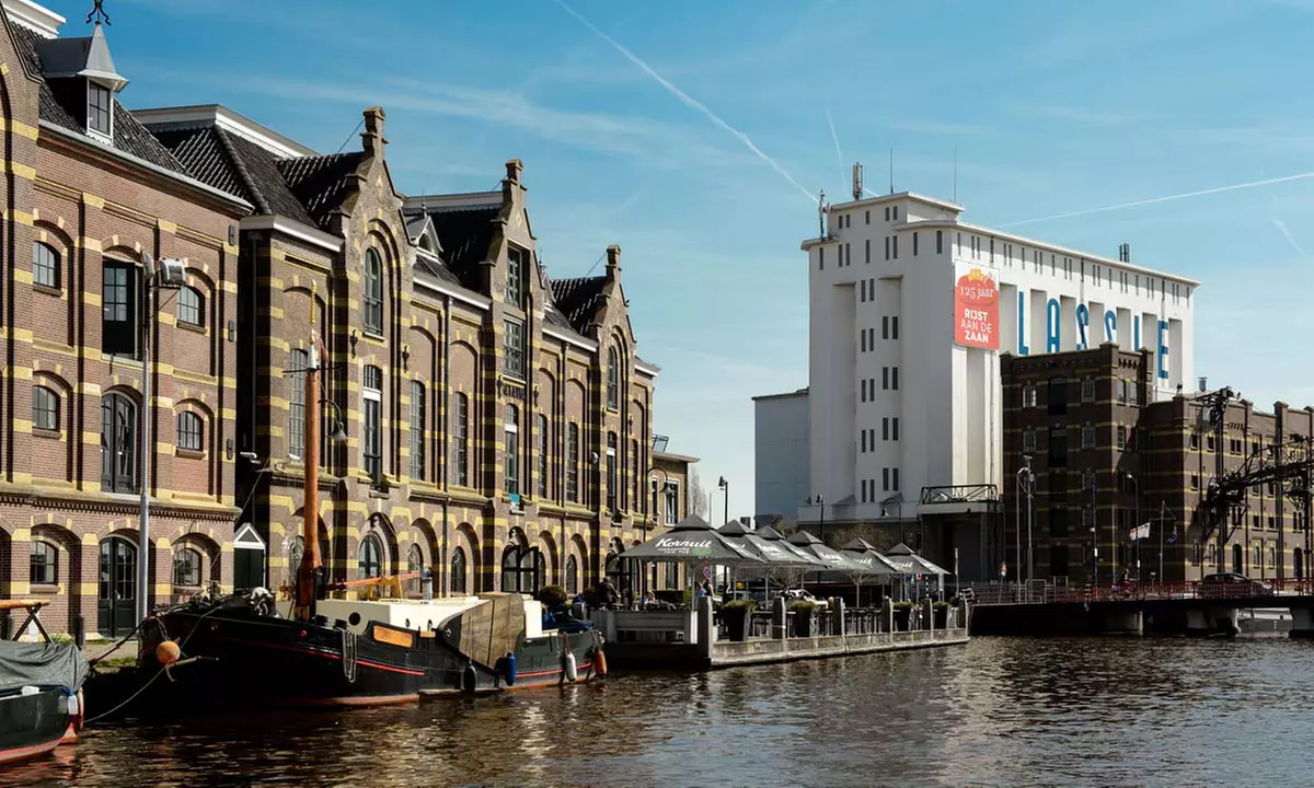 Zaan Inn: twin- of king tweepersoonskamer of family suite met ontbijt