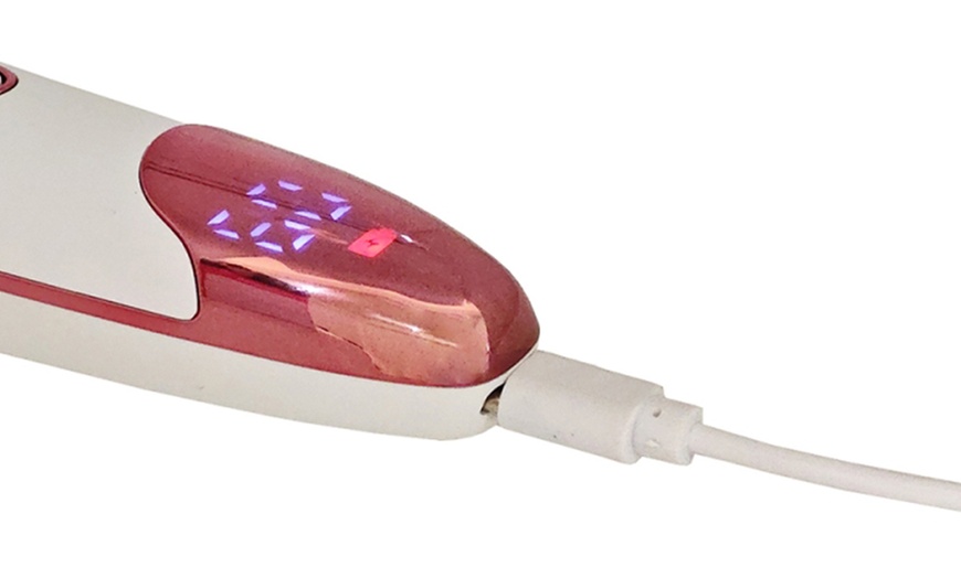 Image 5: Five-in-One Rechargeable Electric Shaver with LED Display