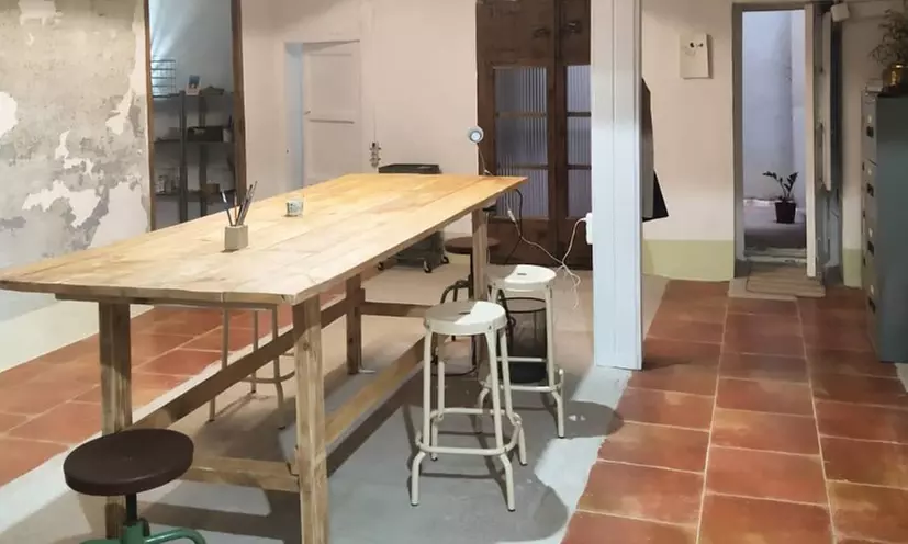 Experiencia de joyería, corte de botellas o botánica en cristal y vino