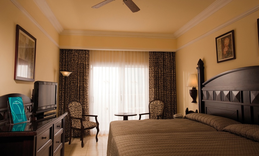 Image 2: ✈ 5-Night Part All-Inclusive Costa Rica Vacation w/ Optional Air
