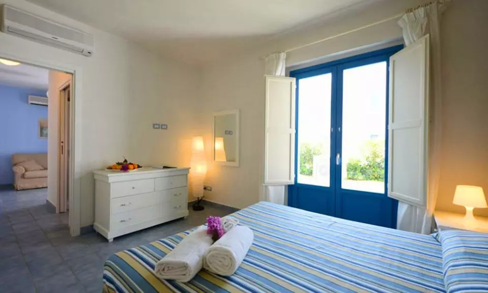 3 semaines en résidence ou en chambre d'hôtes, destination au choix