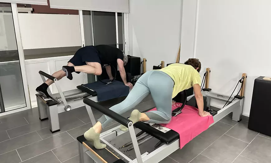 Image 4: 1 o 2 clases de pilates por semana durante un mes para 1 o 2 personas