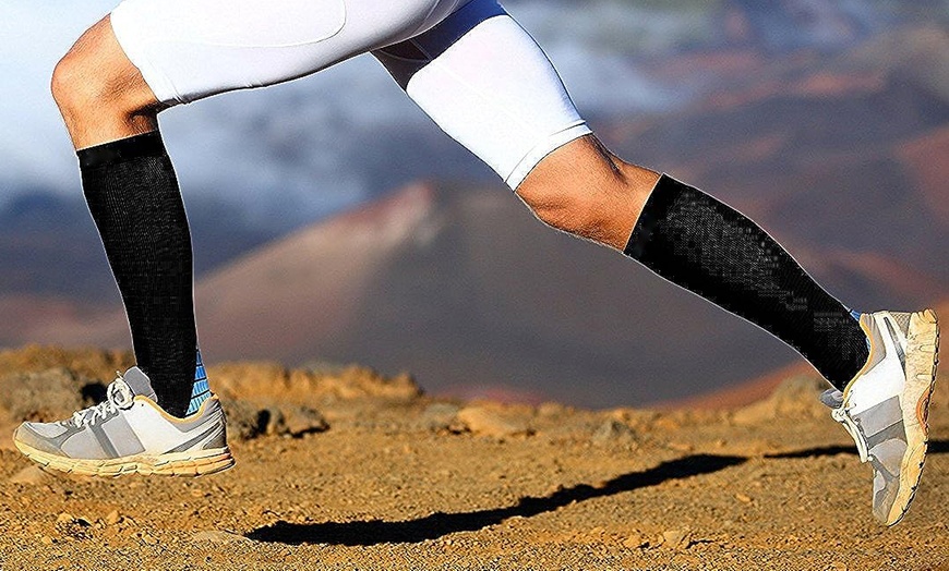 Image 2: 1x oder 3x Sport-Kompressionssocken