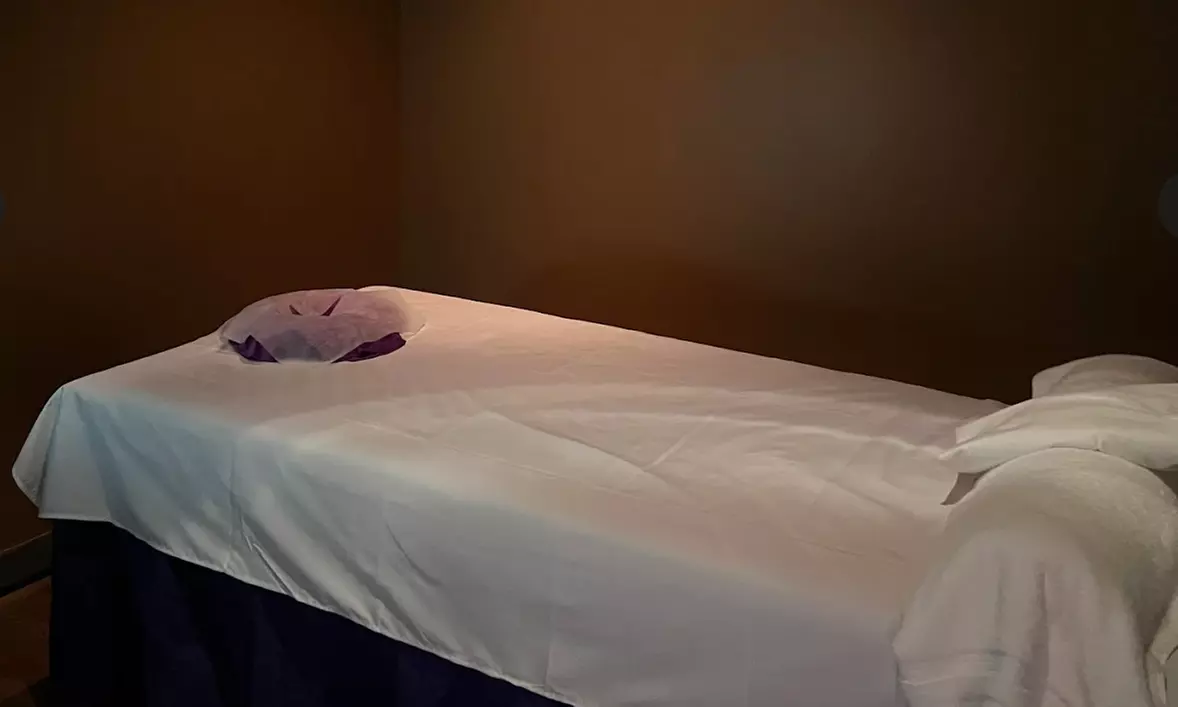Relax your Feet with a 60-Min Foot Massage, or 30 or 60 Min Foot Sauna