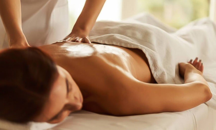 Image 7: Masajes personalizados de 40 a 60 min con reflexología y cráneo facial 