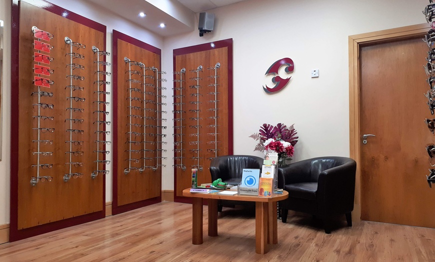 Image 2: Eye Test Or Contact Lens Test & €125 Towards Glasses Or Sunglasses