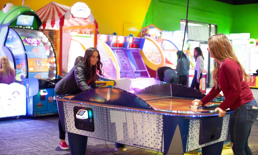 Image 4: Fiesta Village: Arcade, Video Games, Prizes