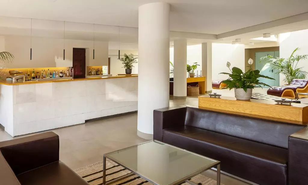 Siena 4*: camera Classic con colazione o mezza pensione, Spa e drink