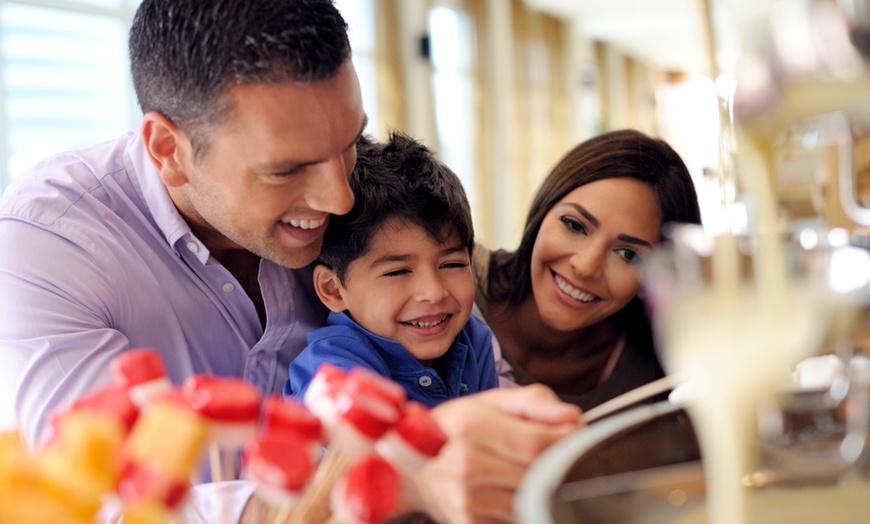 Image 3: 5* Sunday Family Brunch: Child (AED 65) or Adult (AED 119)