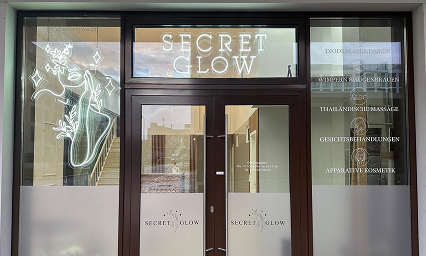 Image 5: 60 Min. Korean Skincare optional mit  Ampulle und LED-Lichttherapie