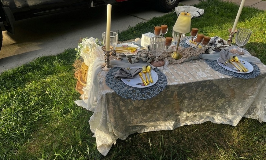 Image 2: Enjoy Picnic Style Dining 2, 2-4, 4-6,/6-8 people, Drinks not included