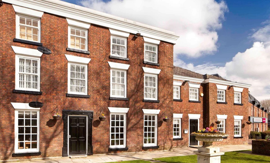 Image 14: Bolton: Standard Double or Twin Room with Breakfast, Prosecco, & More