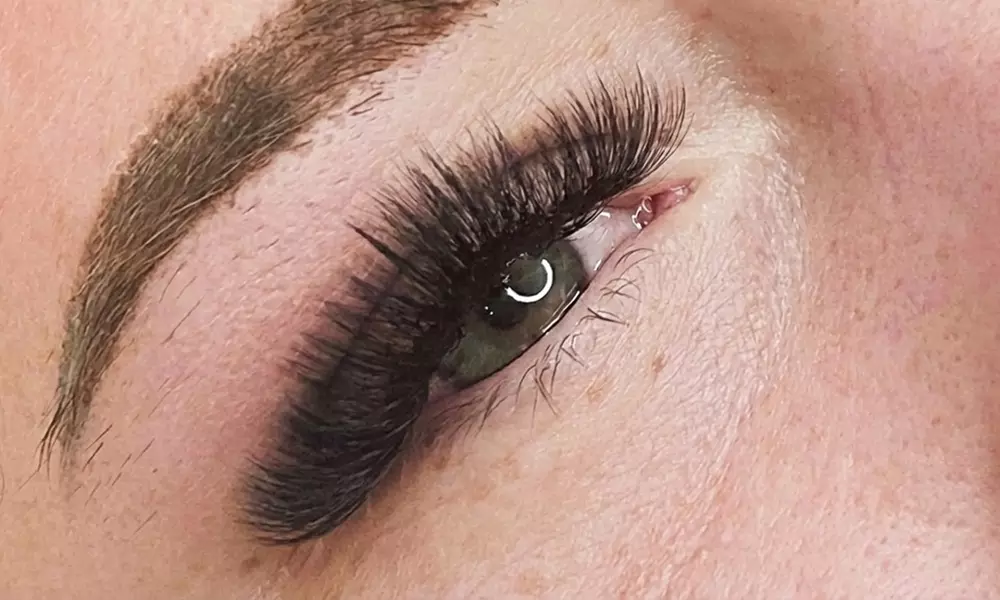 Classic, Hybrid or Volume Full Set of Eyelash Extensions