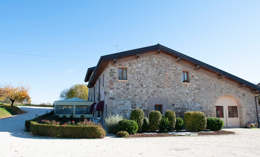 Image 9: Pozzolengo: camera con colazione e biglietti per Parco Termale Garda