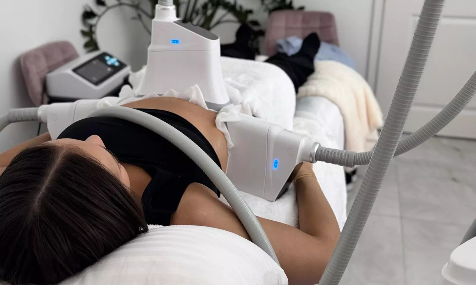 1, 2 oder 3x 45 Min. Kryolipolyse-Anwendung für 1 Person - Sanfte Kälteanwendung (bis 75% sparen) - Primary Image