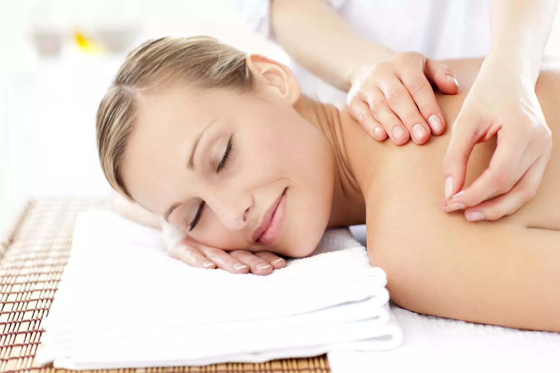 Acupuncture sessions addressing body pains and emotional issues