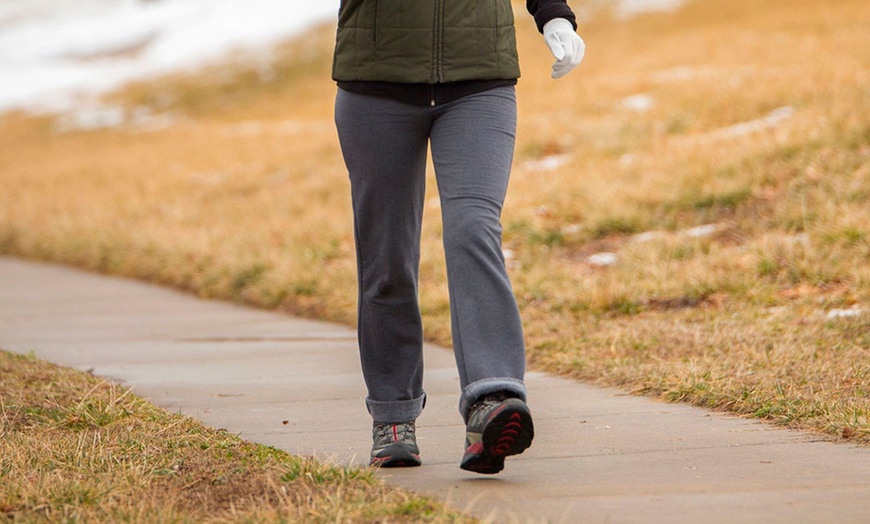 Image 5: Calcetines térmicos de caña media, ligeros y flexibles