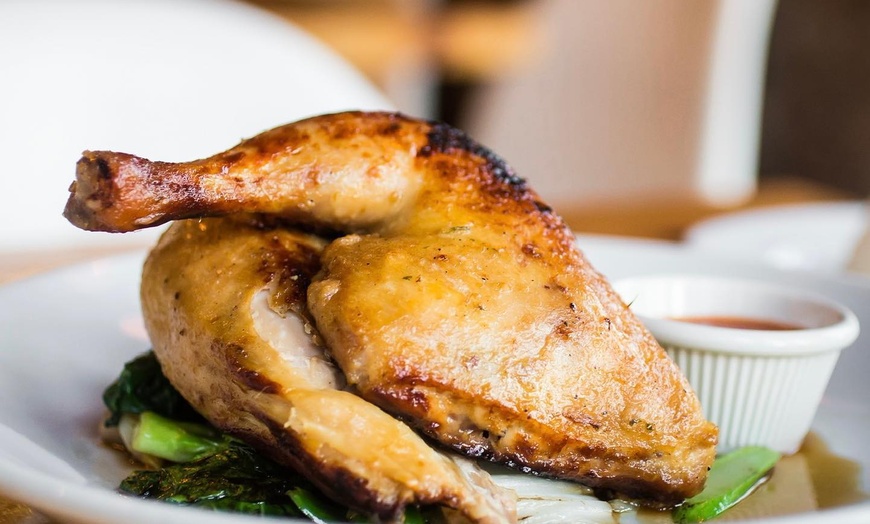 Image 4: Thai Dining with Cocktails at Sea Thai Restaurant & Bistro