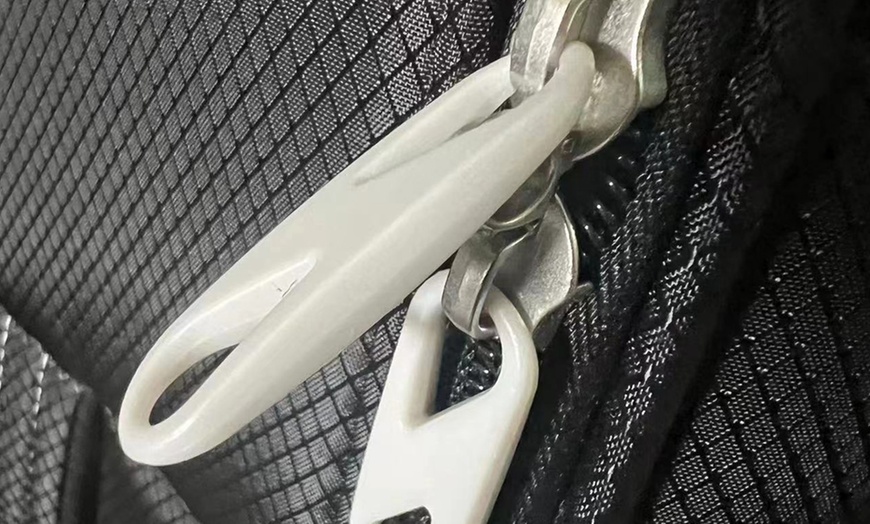 Image 7: Set of 3 Lightweight Luggage - 20'', 24'', 28'' Black Suitcases 