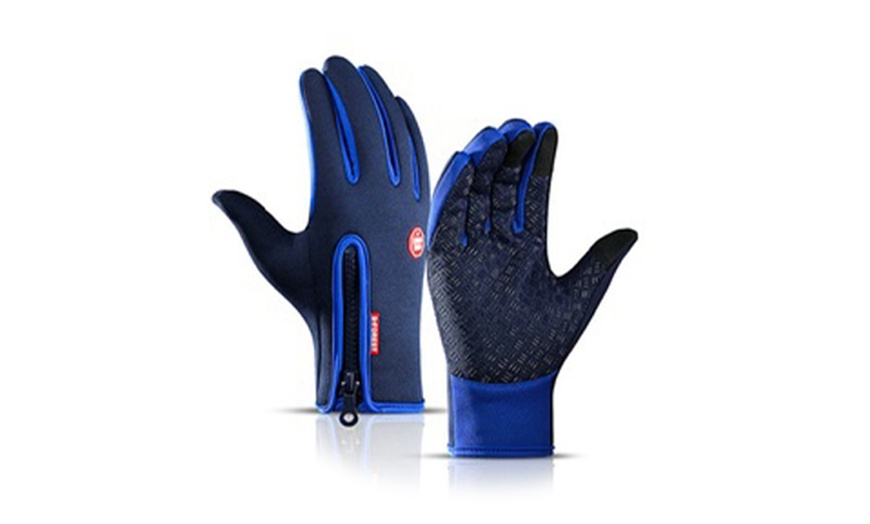 Image 9: One or Two Neoprene Insulated Gloves with Wrist Zip