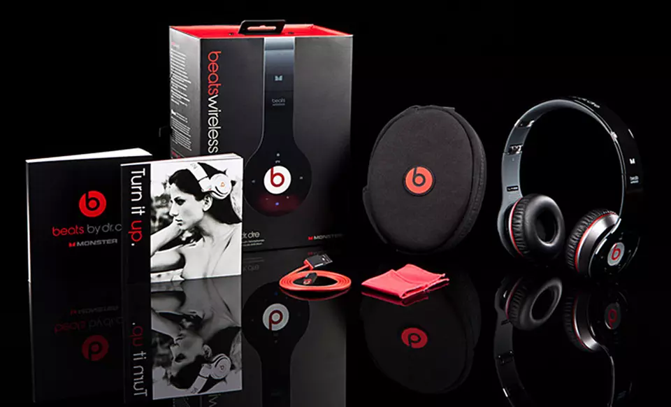 Beats by Dre Wireless Bluetooth On-Ear Headphones - Second Medium