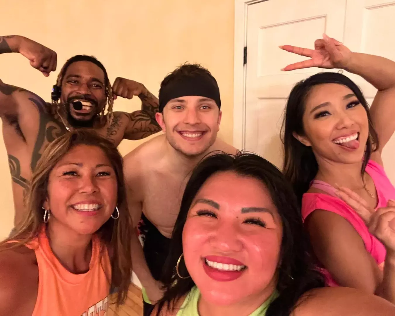 5 or 10 High-Energy Dance Fitness Classes for All Levels