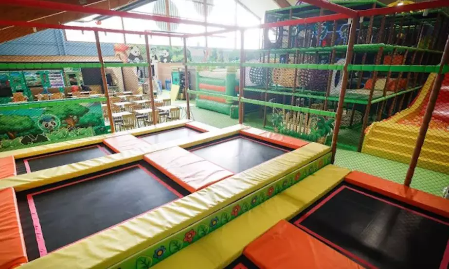 Eintritt für 1-2 Erwachsenen & 1-2 Kinder inkl. Spielcoin & Slush Eis