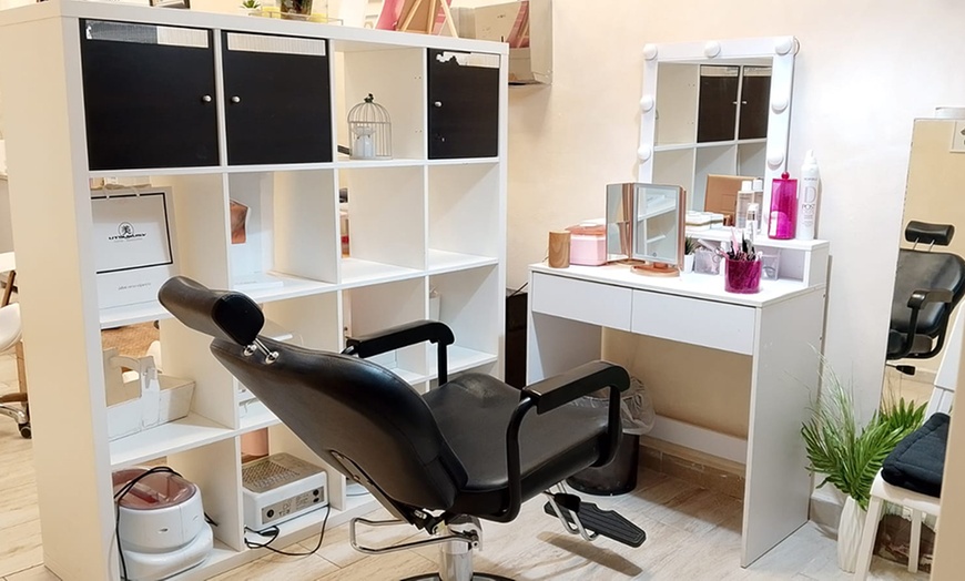 Image 7: Lifting y tinte de pestañas con opción a laminado y tinte de cejas