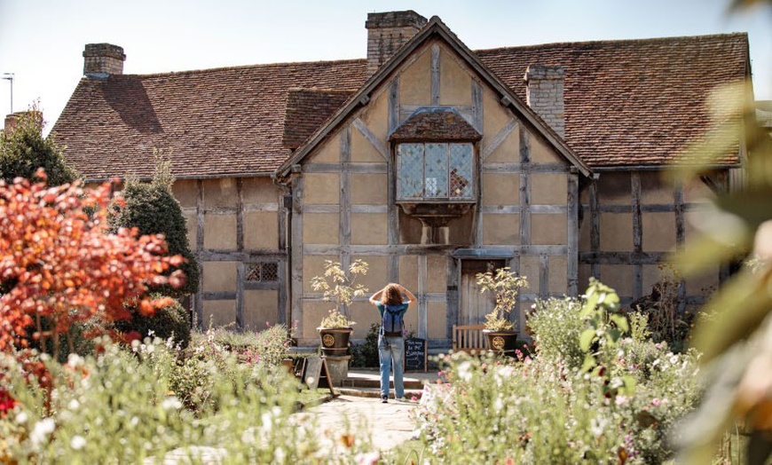 Image 1: Shakespeare’s Birthplace & Cotswolds Villages Day Tour from London
