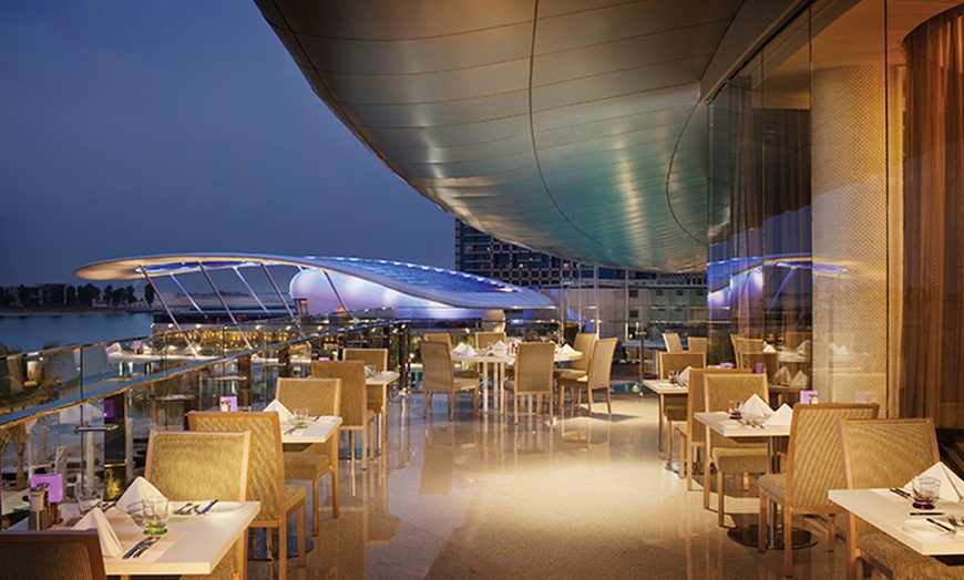 Image 3: Lunch Buffet, Jumeirah at Etihad Towers