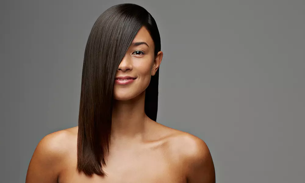 Neuer Look: Waschen, Schneiden, Föhnen opt. inkl. Pflege für 1 Person (Damen) (42% sparen) - Primary Image