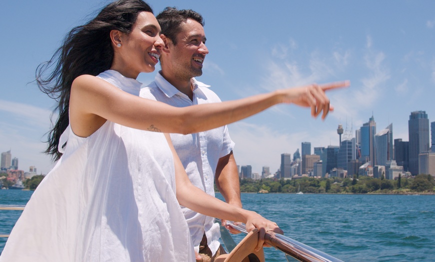 Image 3: Explore Sydney Harbour & Taronga Zoo + Return Ticket - Child or Adult 