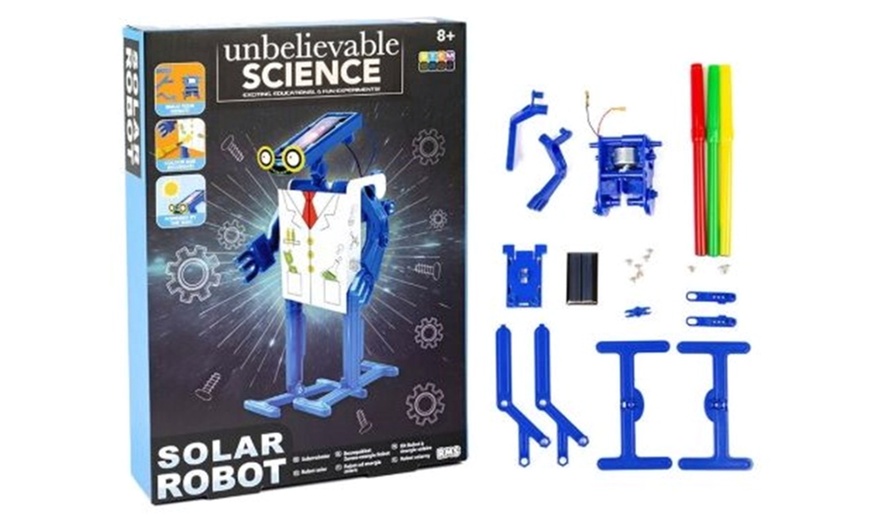 Image 1: Unbelievable Science Solar Robot STEM Set