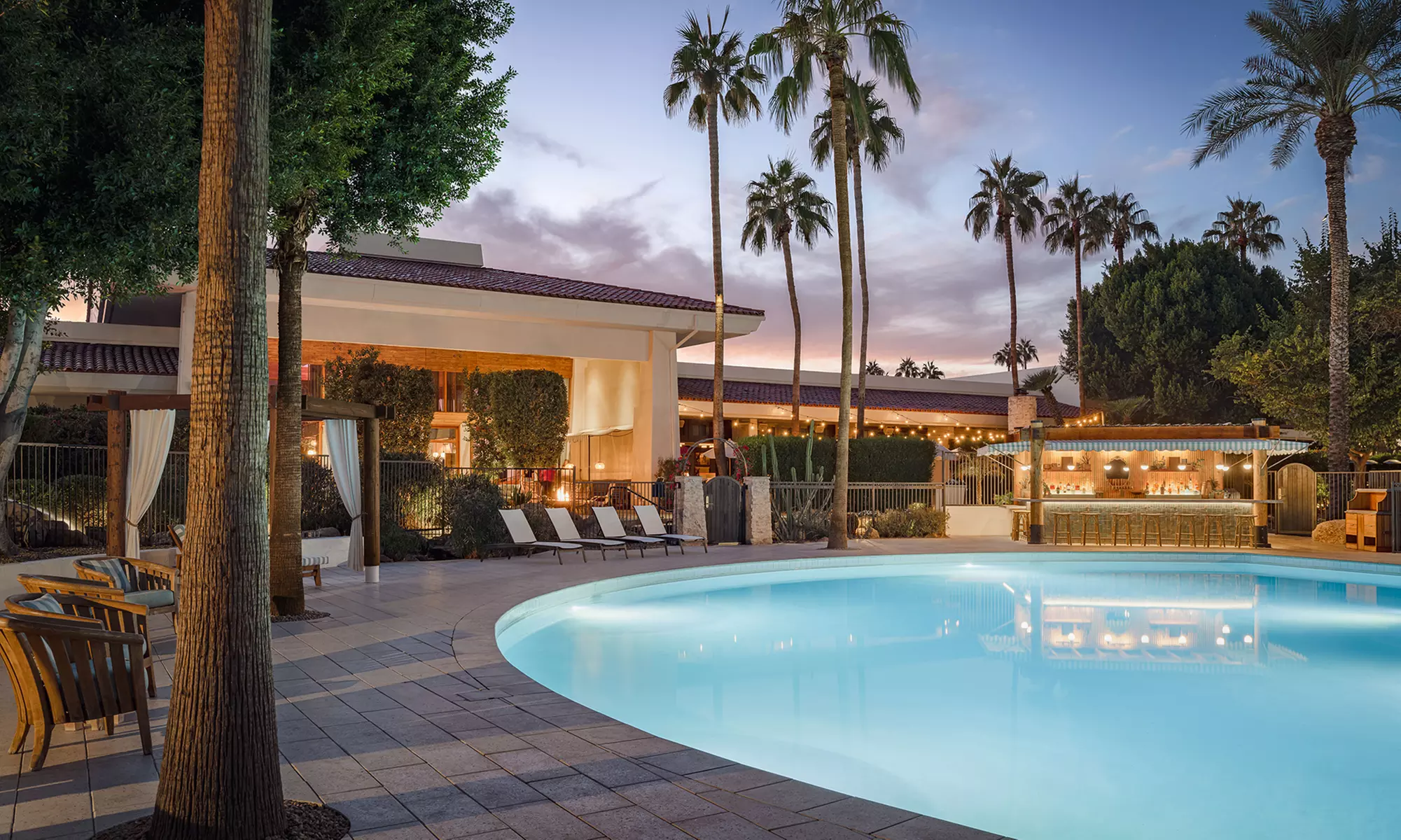 Stay at 4-star The Scott Resort & Spa in Scottsdale, AZ. Indulge in a Day by the Pool or Treat Yourself to a Spa Day!