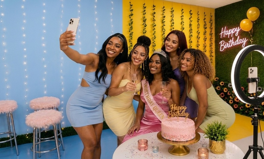 Image 2: 4 or 6 Hr Studio Rental for Birthday Celebrations with Themed Sets