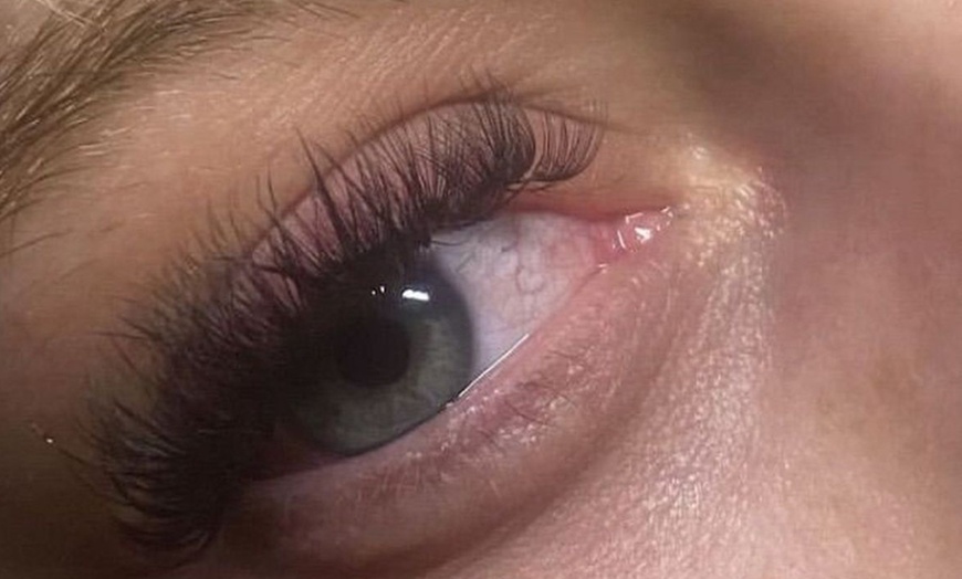 Image 3: Rehaussement de cils, browlift ou extension de cils