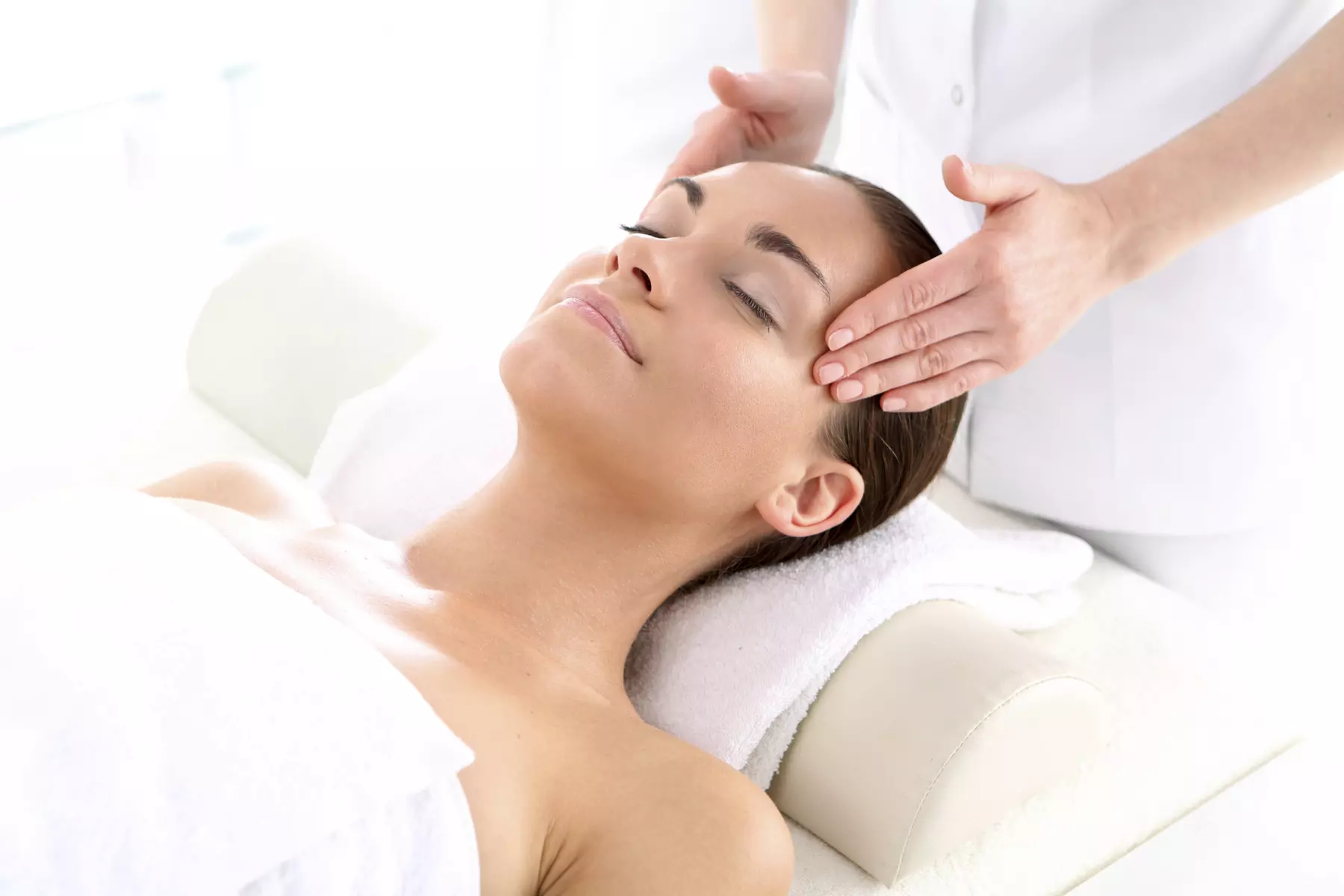 Experience Relaxation with 30-Minute or One-Hour Reiki Session at Hippie Girl Wellness ( Up to 60% Off ) - Primary Image
