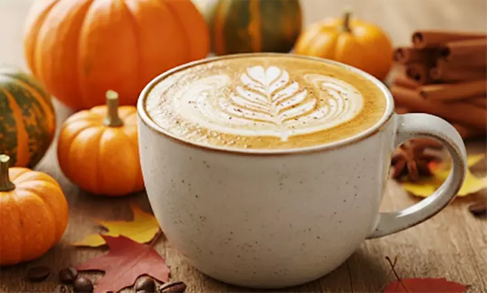 Frühstücksgericht & Heißgetränk nach Wahl für 1, 2 oder 4 Personen