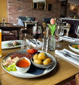 Classic Steak Frites for 2 – Juicy Steak with Crispy Golden Fries - The Kings Head Acle