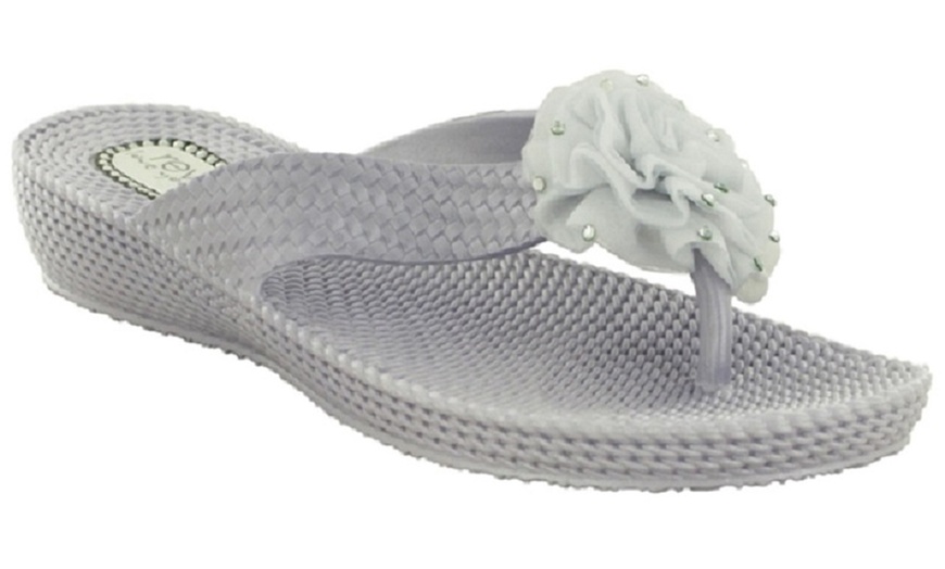 Image 4: Women's Flower Flip-Flops