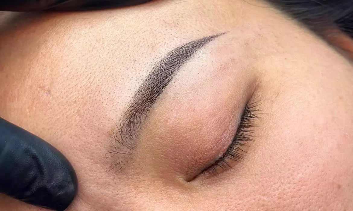 One or Two Microshading Ombre/Powder Brow