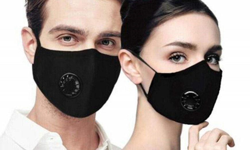 Image 4: Breathable Mask with Filters