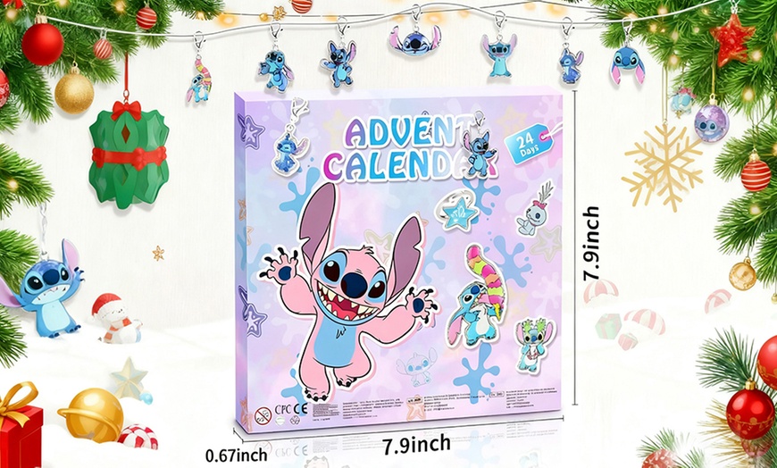 Image 4: Calendario dell'Avvento ispirato a Stitch con bracciali 